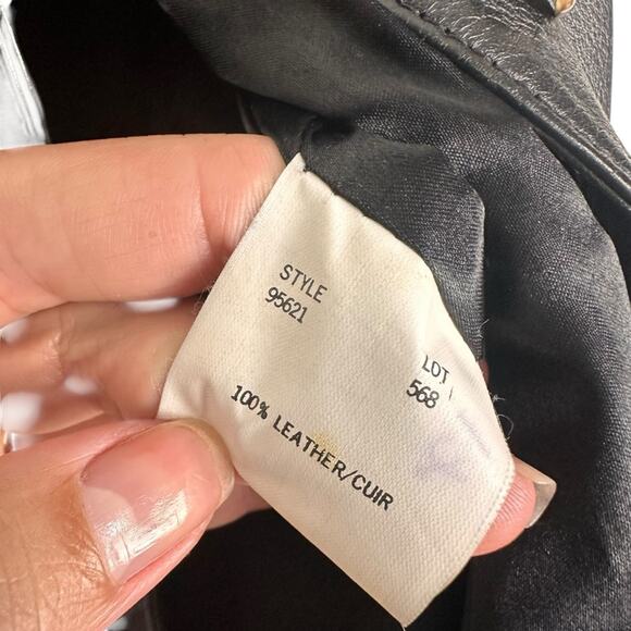 Vintage Bagatelle Black 100% Cow Leather Vest with Brushed Gold Hardware Size L - Picture 12 of 13